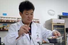 县域劳动者风采丨他让“湘味”酱料四海飘香