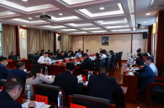 全县重点项目建设和现代化产业新体系工作调度会召开 毛运鸿主持 田刚点评