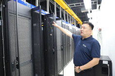 建好算力大支撑 助力发展新局面 邹犇淼带队赴马栏山数据中心机房调研