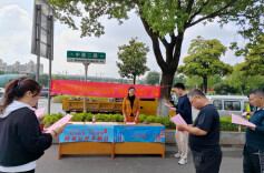 发放资料、答疑解惑……天心区多形式宣传路政法规