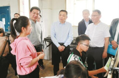 我随书记去调研｜教育优质均衡发展，着力点在哪——汨罗市委书记朱平波调研教育基础设施建设