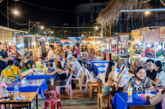 “老”“湘”共铺新丝路