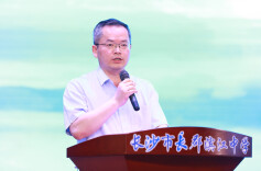 毕业季丨长郡滨江中学校长刘德华：此去须怀报国志 不忘春风化雨情