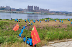 辰溪县：争当河小青 共护母亲河