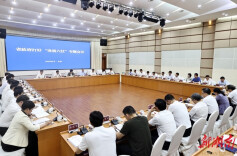 毛伟明：全力以赴打好打赢“发展六仗”