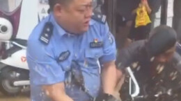 保靖县：暴雨中，那些闪亮的制服