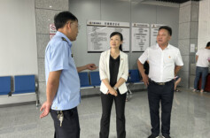 王静晗开展“七一”走访慰问