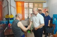 刘勇开展“七一”走访慰问