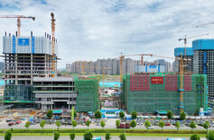 构筑城市活力新中心！长沙招商梅溪湖花园城主体结构封顶