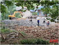 泸溪县浦市镇打造“家门口”的美丽风景线