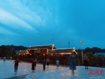 共绘乡村新画卷——宁乡市煤炭坝镇以“三亮三比”推进“三长制”走深走实