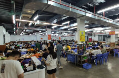 一边火热一边倒闭，网红化的社区食堂何去何从？