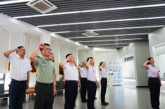 战友帮战友 芙蓉一家亲  ——芙蓉区行政审批服务局举办“八一·我们的节日”主题党日暨政务公开主题日活动