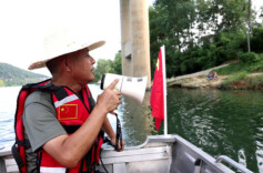 夫夷河畔守望者