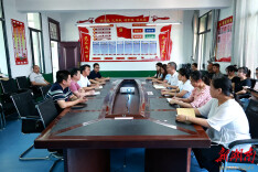 教师节，田刚开展走访慰问活动