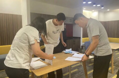 我是领导”骗局升级！转机途中加了个QQ好友，他被骗走200余万