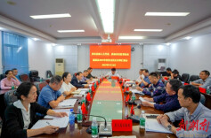 人大代表、政协委员联合视察重点民生实事工程