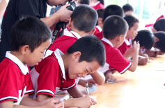 江华：关爱留守儿童 中秋月圆童欢乐