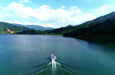 江华：抢抓施工黄金季 航运建设假期不停工