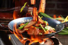 大蒜炒腊肉：最具人间烟火气