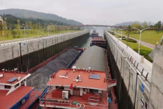 湘江长沙综合枢纽船闸运营11周年，累计货运通过量8.23亿吨！