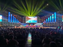 【一线传真】“金秋胡杨·魅力喀什”歌舞晚会嗨翻全场