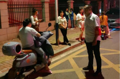 临湘八中持续开展“一盔一带”工作