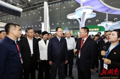 毛伟明参观第二十四届农博会：更多更好地呈现农业高质量发展成果