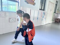 以“演”助防，安全“童”行——长沙市望城区城西幼儿园联合乌山街道旺旺路社区开展消防疏散演练