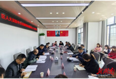 吴跃中调研松杨湖街道人大工作