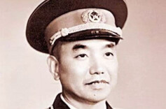 萧克将军怎样写出《浴血罗霄》