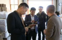 周玉萍调研食品安全“两个责任”包保主体工作