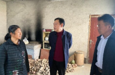 周拥军开展消除风险监测户慰问活动