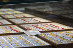 金价“狂飙”！各国央行纷纷出手，豪买800吨黄金！现在该出手吗？