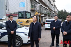 田刚督导检查城区创文巩卫工作