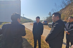 彭伟督导云溪区交通问题顽瘴痼疾整治工作