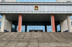 出租17张银行卡 男子获刑两年3个月