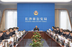 长沙公安对假冒食品集中销毁。守护群众舌尖安全