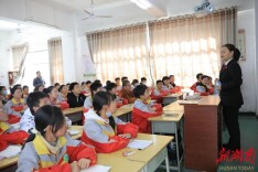 冷水滩区人民法院开展“送法进校园”活动