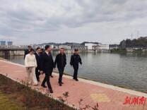 永兴县“河长+检察长+警长”联合巡河守护便江碧水