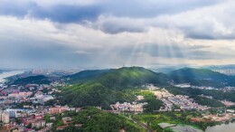 龚曙光丨我居左岸