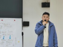 做学生的榜样——记长沙理工大学十佳辅导员、食品学院老师兰贵辉