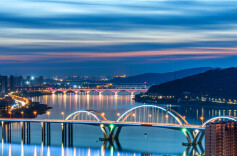 来建宁 来见你——评歌曲《最快的速度来见你》