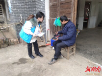 乡镇丨普利桥镇：寒冬送温暖 社工行动暖人心