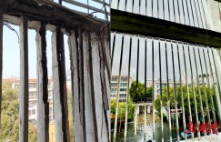 网格服务暖人心 楼道“格栅”换新装