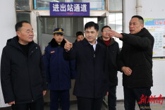 覃歇民：始终坚持人民至上、生命至上，落实落细各项防范应对措施，确保人民群众生产生活安全有序