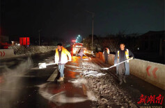 冷水滩区公路建设养护中心：迎雪鏖战 全力以赴除雪抗冻保畅通