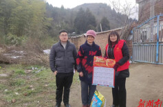 新田：走访慰问暖人心 党群联动共振兴