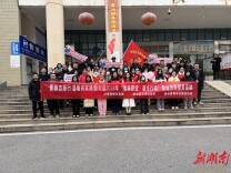 新田：“暖冬行动”春运志愿服务温暖旅客回家路