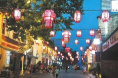 遵守范式 勇于创新——评歌曲《大庸往事》《岳州印记》的创作